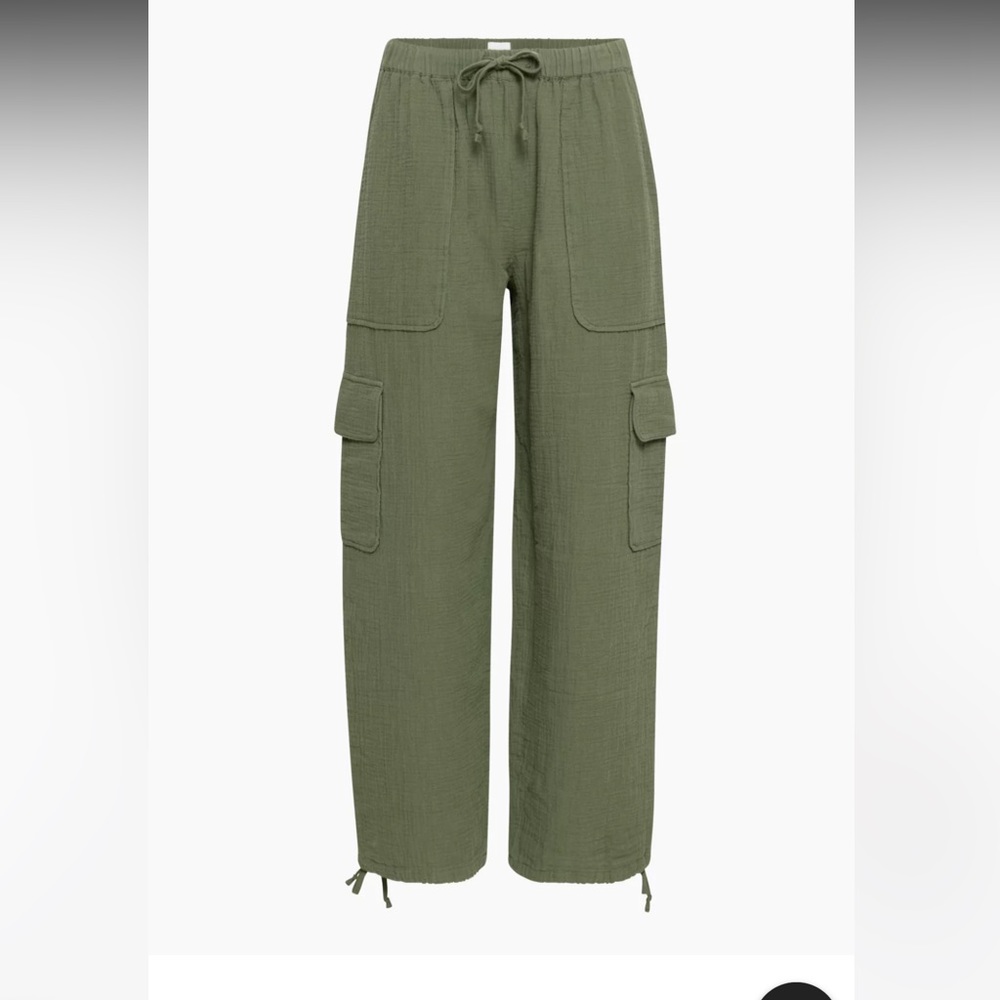 Wilfred Protagonist Pant. Army green. Size XS.